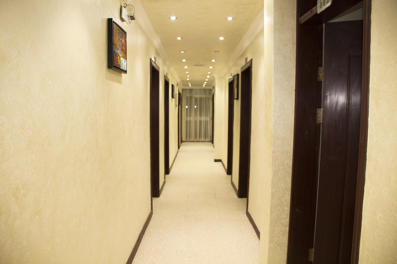 Manrashiwa Hotel アジス・アベバ エクステリア 写真