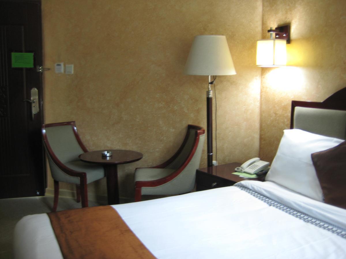 Manrashiwa Hotel アジス・アベバ エクステリア 写真