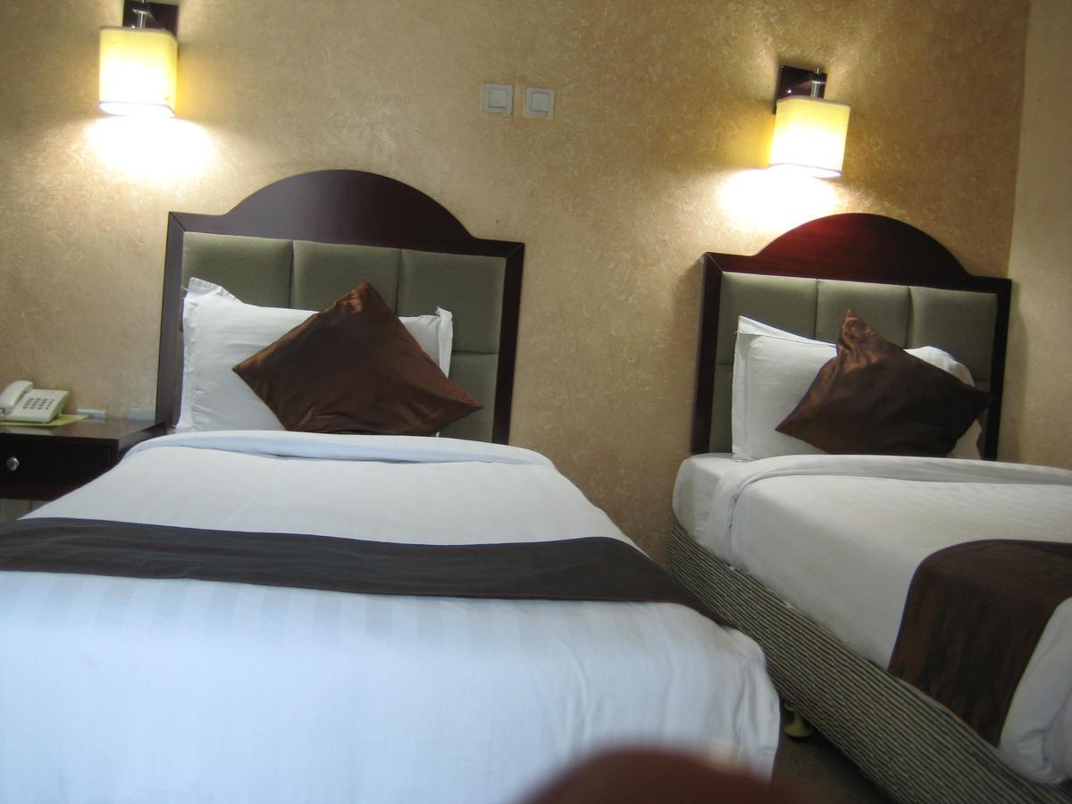 Manrashiwa Hotel アジス・アベバ エクステリア 写真